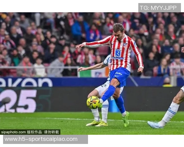 阿尔瓦雷斯重返马竞合练引关注卡尔多索缺席训练令人担忧